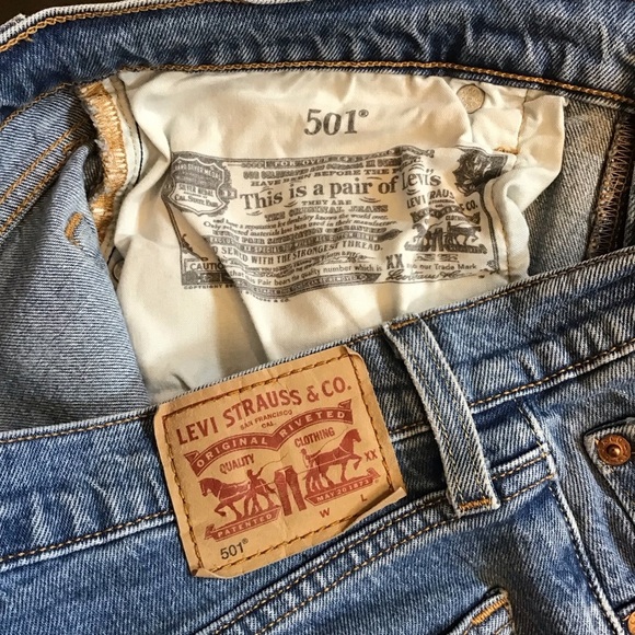 Levi’s 501 W32 (US 14/15) Cropped Jeans Straight Fit High Rise Womens Distressed - Picture 7 of 12